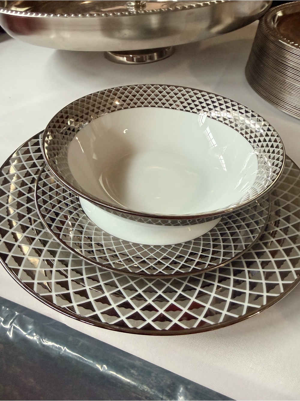Ciroa White and Silver Geometric Porcelain Dinnerware Set
